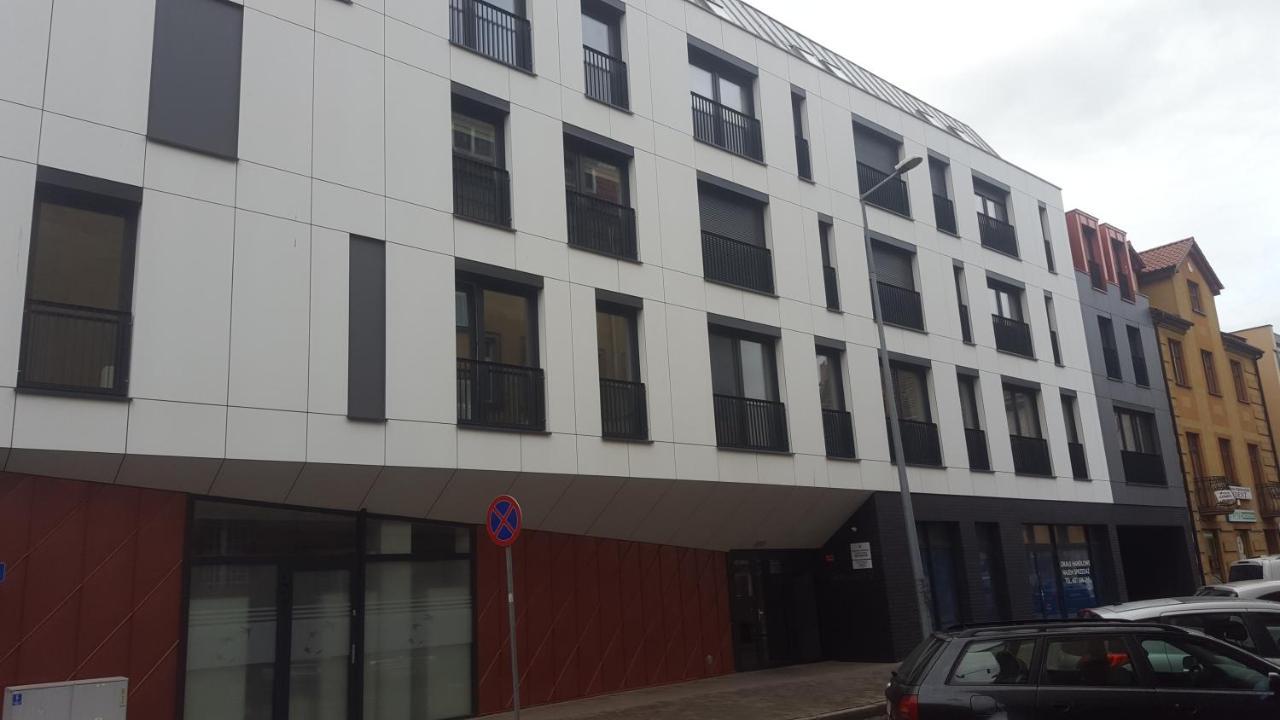 Apartament Skarbowa 2 & Parking Leszno  Dış mekan fotoğraf