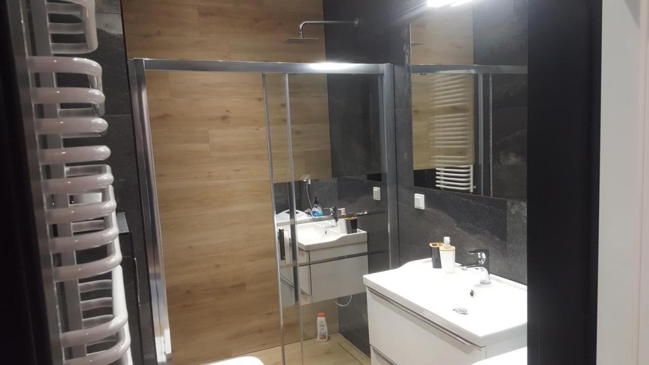 Apartament Skarbowa 2 & Parking Leszno  Dış mekan fotoğraf
