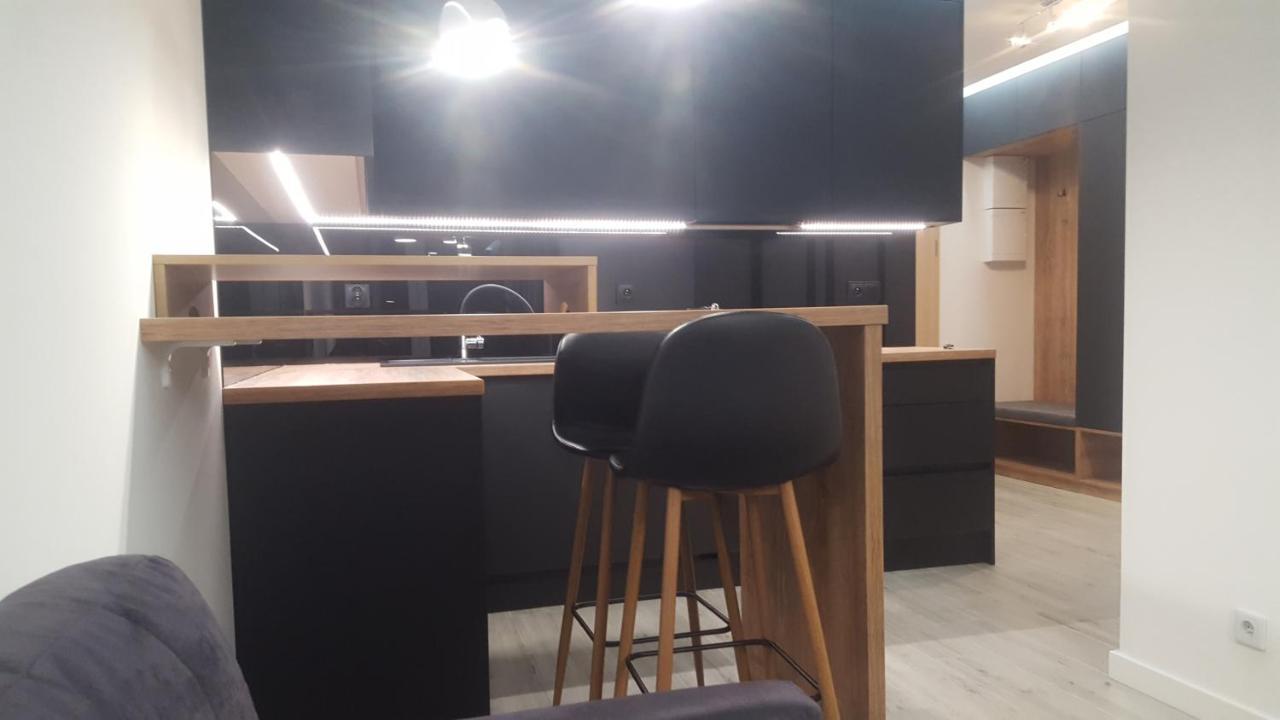 Apartament Skarbowa 2 & Parking Leszno  Dış mekan fotoğraf